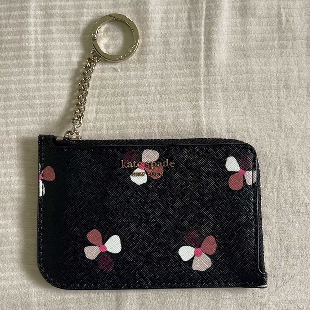 Kate Spade Medium L-Zip Card Holder.